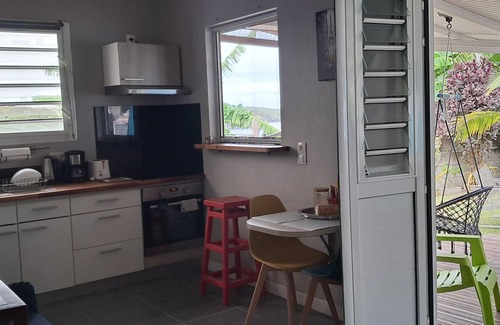 Tartane Apartment | Beautiful F2 at Villa Didi, sea view, air conditioning, spa, pool, garden, boat