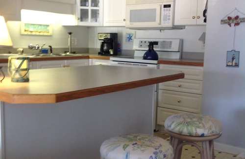 Emerald Isle Condo | BEAUTIFUL FALL GETAWAY! The breeze is flowing and the fish are jumping!