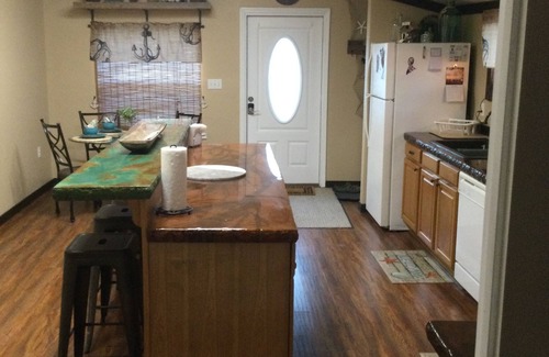 Horseshoe Beach House | Beautiful Family Home owned by a combat veteran. NO PETS and NO SMOKING