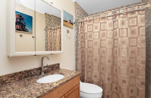 Eden Pines Bed & Breakfast | Beautiful Family Big Pine Retreat! Short drive to Key West!
