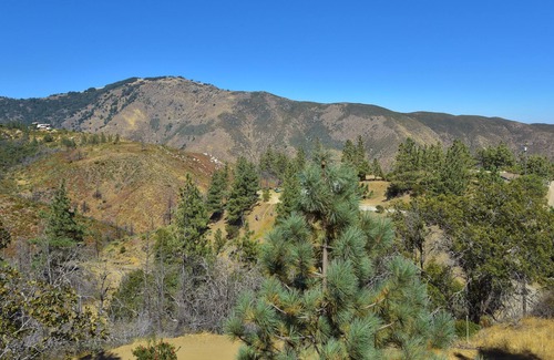 Julian House | Beautiful Family Cabin with Gorgeous Mountain Views