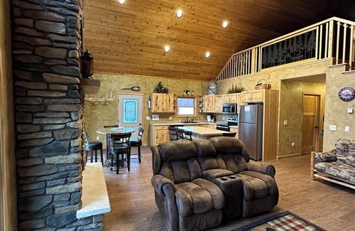 Pickerel Cabin | Beautiful, Family-Friendly Vacation Rental On Pickerel Lake