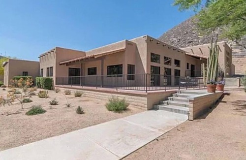 Hemet Condo | Beautiful Family Home Sleeps 6