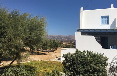 Naxos Villa | Beautiful family villa, superb views, 5 minutes walk to the beach.