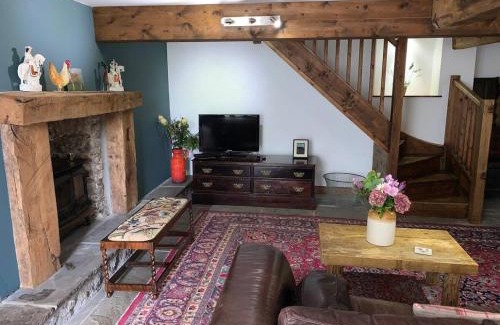 Cowbridge House | Beautiful Farm House in Idyllic location