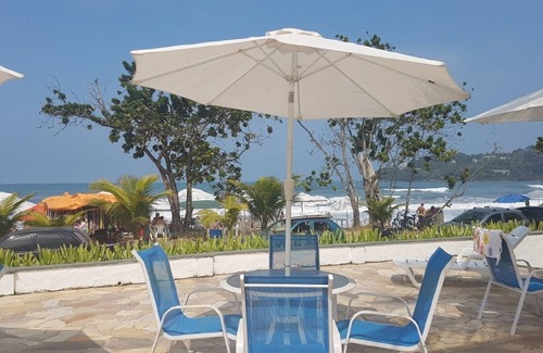 Praia da Enseada Apartment | BEAUTIFUL FIT FOOT IN THE SAND