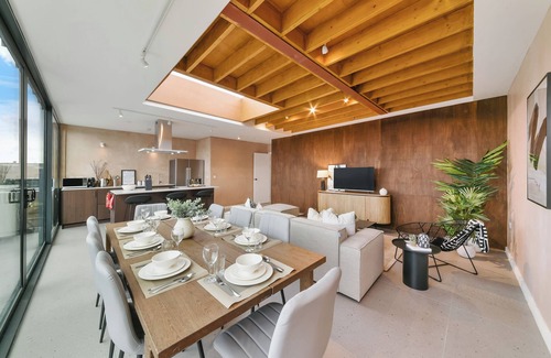 Victoria Apartment | Beautiful Flat in Hipster Hackney/Very Spacious!