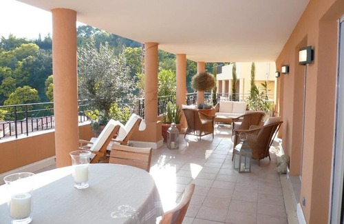 Les Termes Apartment | Beautiful apartment on the hills with sea view