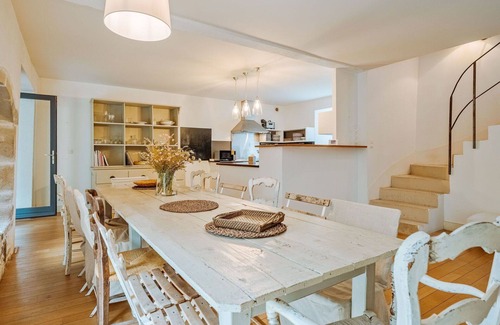 Saint-Briac-sur-Mer Villa | Beautiful private villa for 14 guests with WIFI, TV, terrace, pets allowed and parking