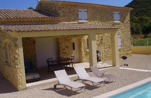Saint-Laurent-de-Carnols Villa | Beautiful villa with private pool in Gard