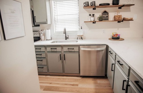Table Rock Condo | Beautiful+Fresh 2 BR 2BA Condo w/Heated Indoor+Outdoor Pools+Golf