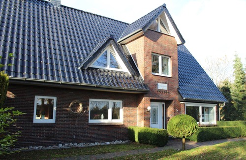 Bockhorn House | Beautiful Frisian house with sauna near the North Sea Group house! Pet friendly!