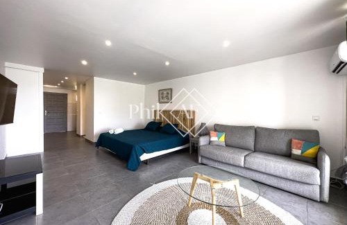 Orient Bay Apartment | Beautiful front beach studio at Mt Vernon