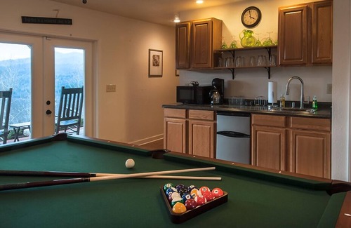 Marble House | Beautiful Fully Equipped Mountain Retreat with Stunning Views