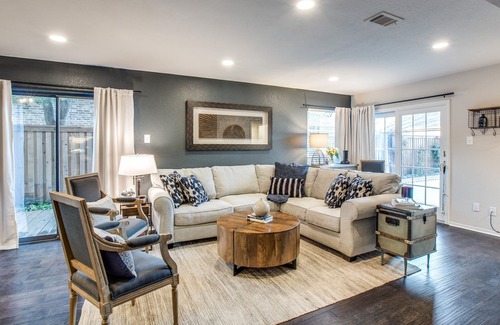 Far North Dallas House | Beautiful garden home