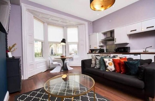 Newcastle-upon-Tyne Apartment | Beautiful Boutique Apartment 24/7 Check In