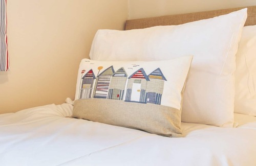 Eype House | Beautiful Seaside Holiday Home Pass The Keys