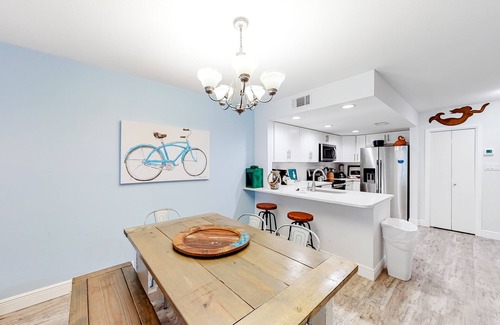Sandestin House | Beautiful gem at Bayou Village, golf cart, WiFi, & resort pools