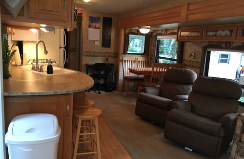 Salt Springs House | Beautiful Get-away - Ocala National Forest @ Salt Springs Resort- Loaner kayaks!