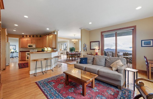 Banner Elk House | Beautiful Getaway with Stunning Mountain Views
