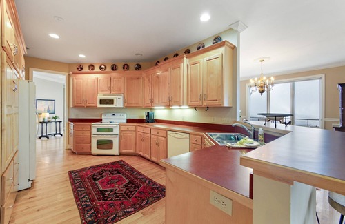 Banner Elk House | Beautiful Getaway with Stunning Mountain Views