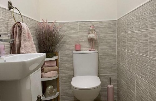 East Kilbride Apartment | Beautiful Glasgow Home