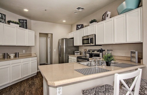 Alta Mesa House | Beautiful golf course gated community with private putting green, pool/hot tub!