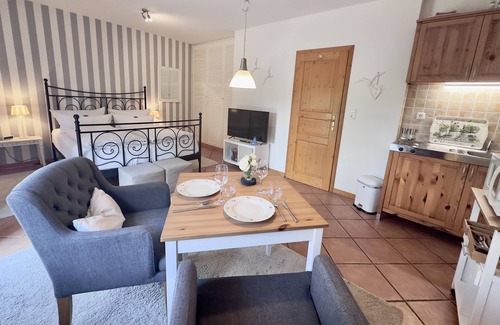 Altharlingersiel Apartment | Beautiful Groot Kostall apartment: 25 sqm garden terrace for 2 people