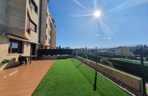 Santander Apartment | Beautiful ground floor with garden, pool and close to the beach, idela families