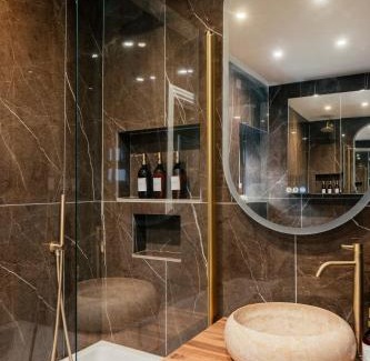 Northcote Apartment | Beautiful Ground Floor Apartment Plus Private Garden