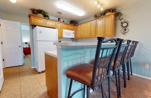 New Braunfels Condo | Beautiful Guadalupe River condo hideaway! WW D102 *Free Tubes with Rental*