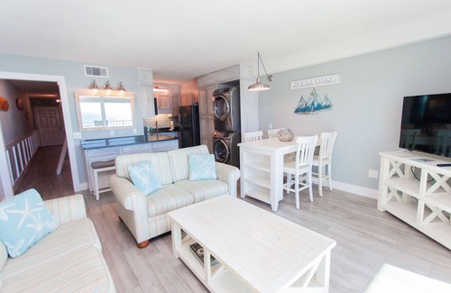 Panama City Beach Condo | Beautiful Gulf Front Condo! Summit 627