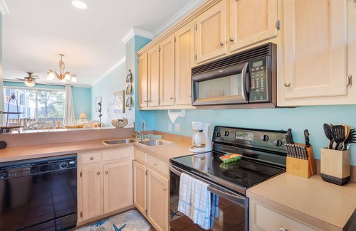 Dauphin Island Condo | Beautiful Gulf View Home steps away from the beach!
