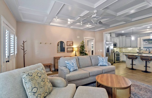 Saint Simons Island House | Beautiful home in the south end of St Simons Island