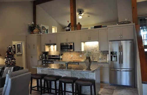 Wimberley House | Beautiful Hill Country Home with Creek and River access