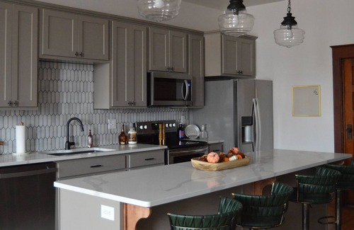 Seneca Apartment | Beautiful Historic Downtown Apartment. Vintage style with luxury finishes.