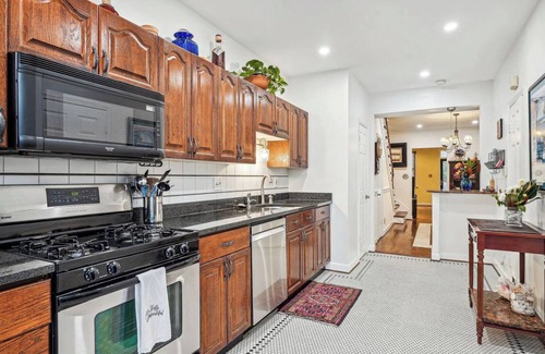 Old Town West House | Beautiful Historic Home~ 2 bds, 2.5 ba., fireplace, perfect vacation location!