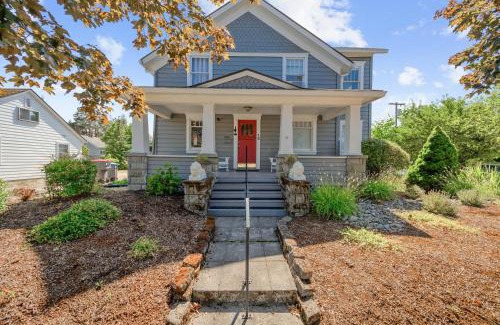 McMinnville House | Beautiful, Historic Home, heart of McMinnville.