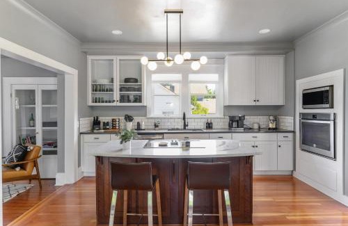 McMinnville House | Beautiful, Historic Home, heart of McMinnville.