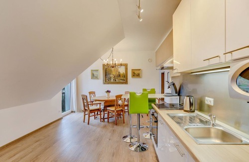 Waal Apartment | Beautiful Holiday Apartment “Familie Arnhofer” with Wi-Fi