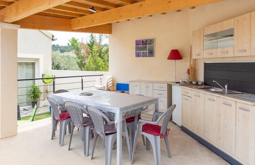 Roquebrun House | Beautiful holiday home in Roquebrun with swimming pool
