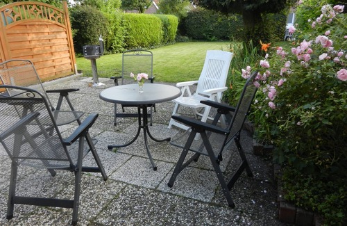 Greetsiel House | Beautiful holiday home Sonnenwinkel for 4 people + dog near the dike