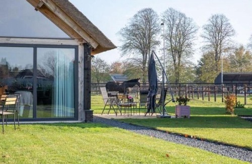 Alphen House | Beautiful holiday home in Alphen Chaam with a terrace