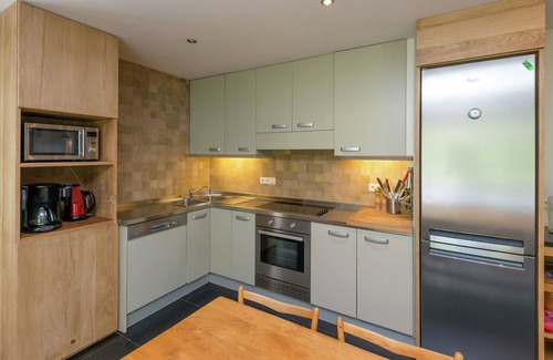 Our House | Beautiful holiday home in Redu with whirlpool