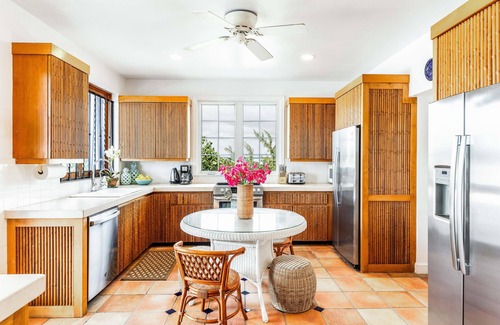 Ocean Point Villa | Beautiful Home by Taylor Bay Beach