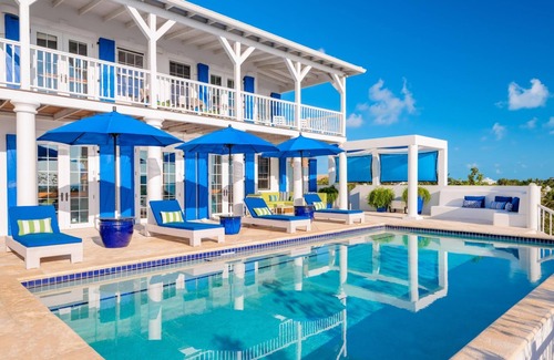 Ocean Point Villa | Beautiful Home by Taylor Bay Beach