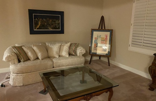 Glendora House | Beautiful home centrally located for business and vacation