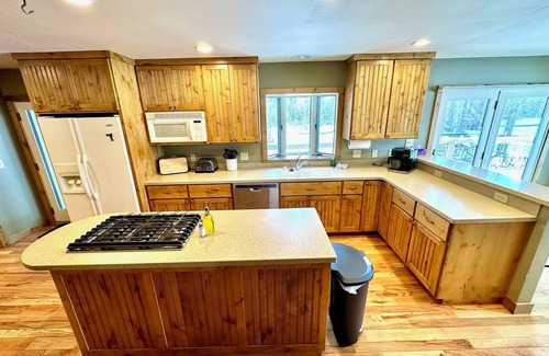 Four Corners House | Beautiful Home Creekside