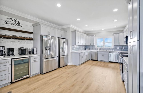 Oak Island House | Beautiful Home-Elevator, Oceanfront-Sleeps 39