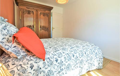 Sainte-Mere-Eglise House | Beautiful Home In Sainte-Mère-Église